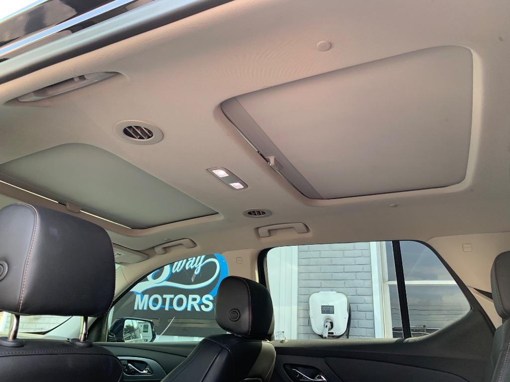 2019 Chevrolet Traverse Premier - Photo 11