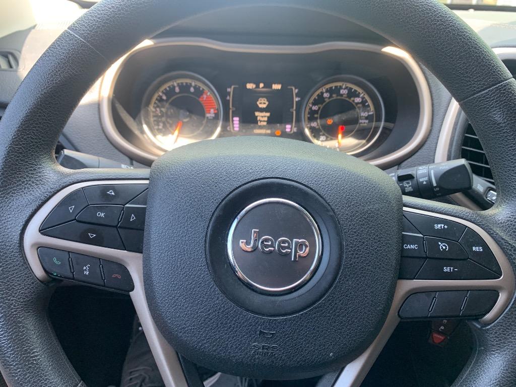 2018 Jeep Cherokee Latitude - Photo 13